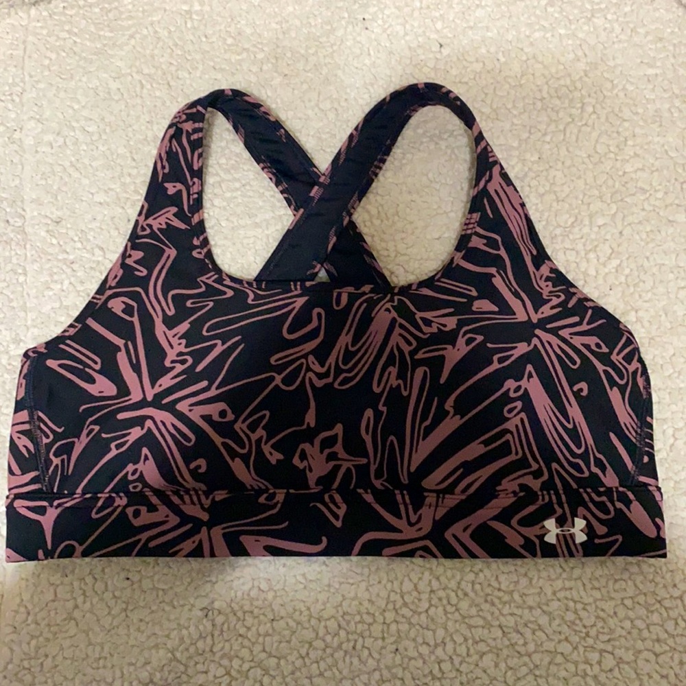 Black and pink sportsbra